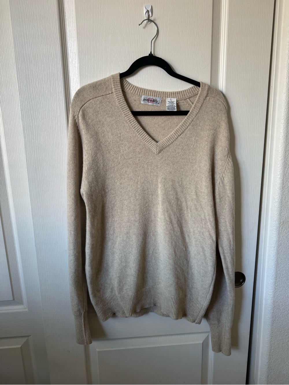 Piccadilly 100% Australian Lambswool V-Neck Sweater Beige L